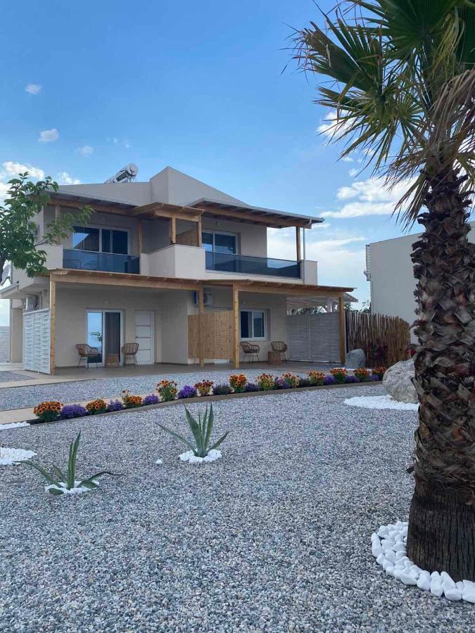 Del Rey Paralía Exterior foto