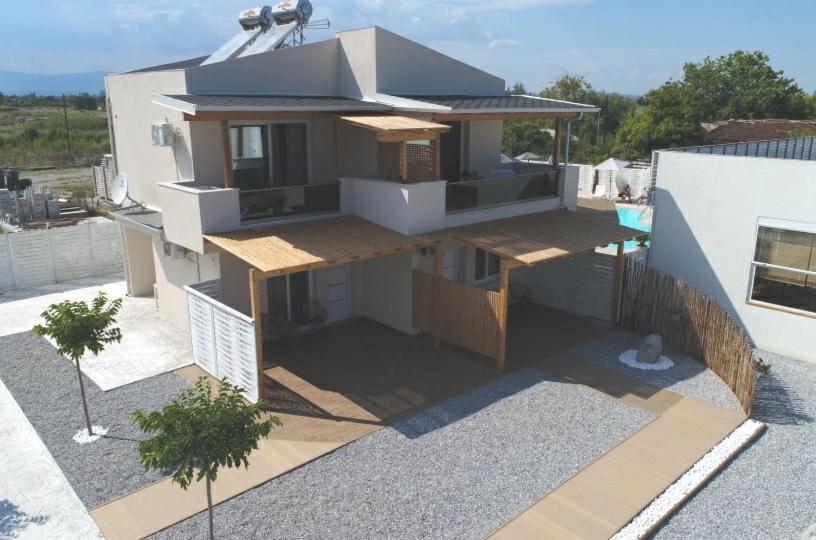 Del Rey Paralía Exterior foto
